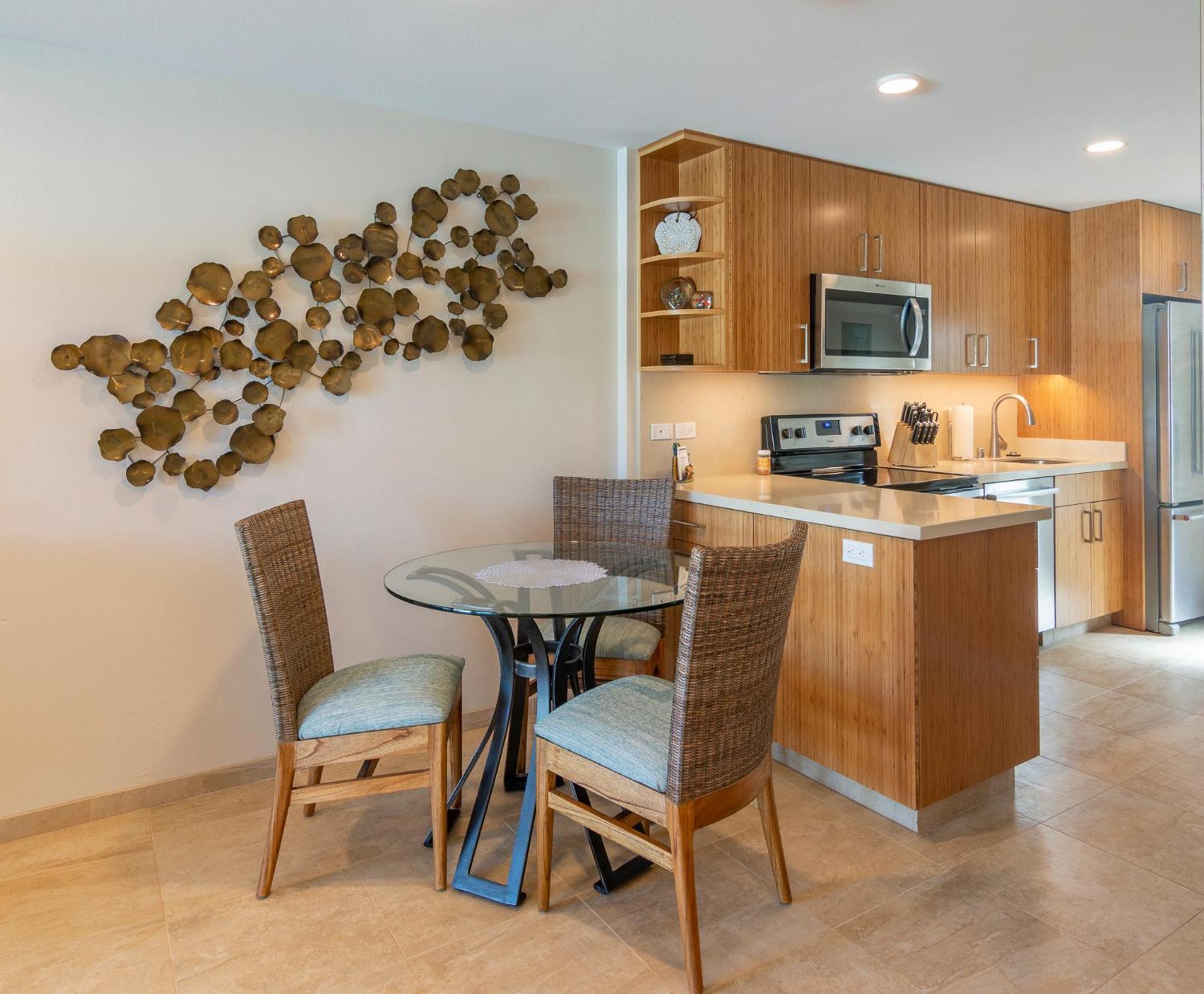Napili Surf Beach Resort By Castle Kapalua Exterior photo